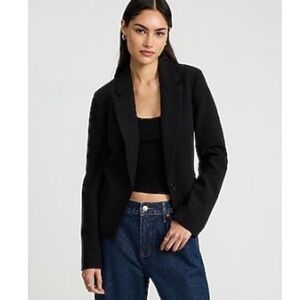 Express Studio Stretch Twill Cropped Boyfriend Blazer.
